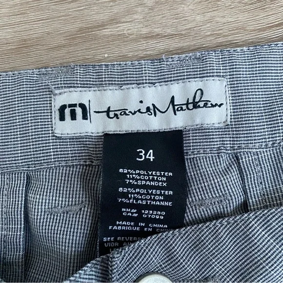 Travis Mathew Shorts Size 34 Golf Performance Casual Stretch 10” Inseam Gray - Picture 2 of 6